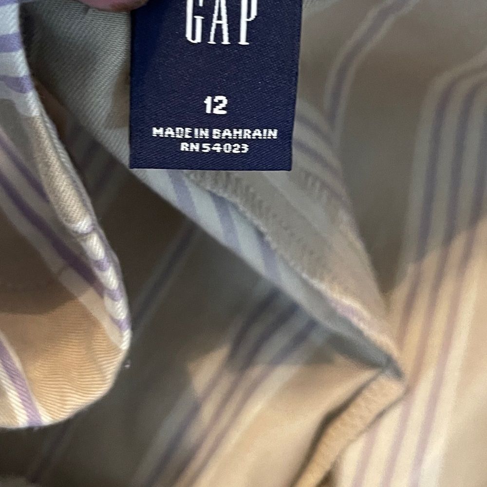 GAP Pants - Picture 6 of 7